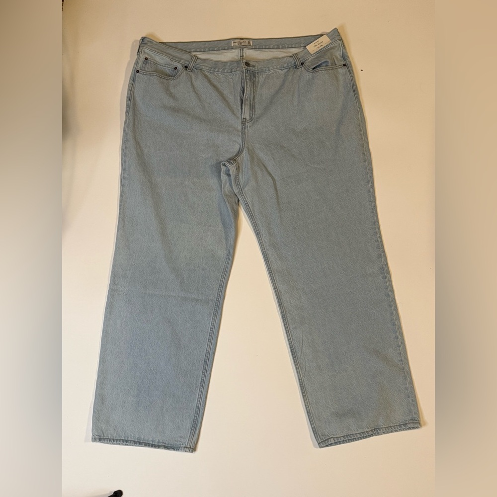 NWT Abercrombie & Fitch Light Blue Women's High Rise Jeans